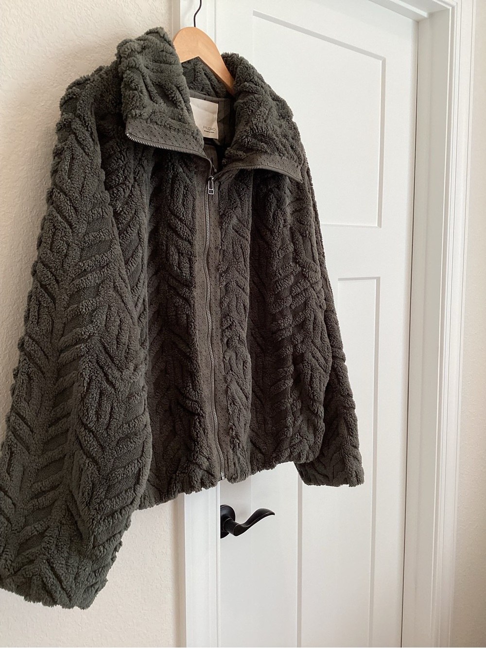 Anthropologie Textured Fuzzy Jacket Pilcro Faux Fur New XL Olive Grey - Picture 5 of 15